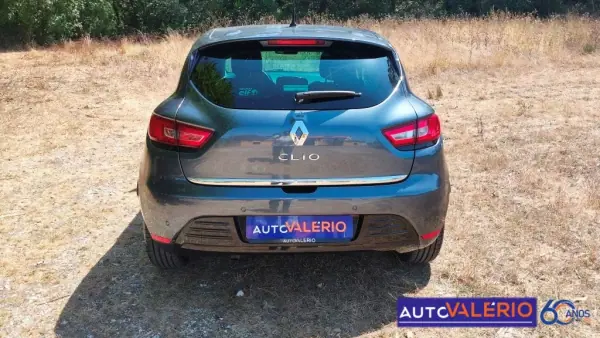 Renault Clio 2018 - 10950 EUR, 144210 km - 144210km - foto 4 de 16