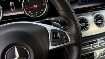 Mercedes-Benz E 220 2018 - 44990 EUR, 78000 km - AUTO.MOTO.pt - 78000km - foto 19 de 30