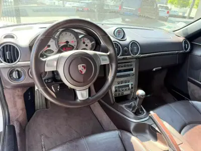 Porsche Boxster 2006 - 36500 EUR, 80000 km - AUTO.MOTO.pt - 80000km - foto 12 de 20