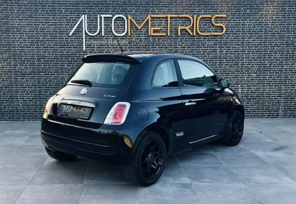Fiat 500 2011 - 8250 EUR, 110000 km - AUTO.MOTO.pt - 110000km - foto 4 de 13