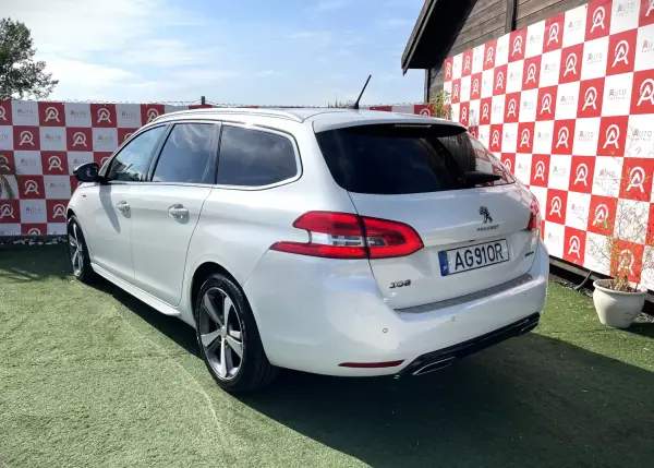 Peugeot 308 SW 2017 - 9990 EUR, 287958 km - AUTO.MOTO.pt - 287958km - foto 4 de 23