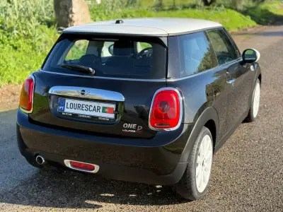 MINI One 2017 - 13500 EUR, 95900 km - AUTO.MOTO.pt - 95900km - foto 4 de 28