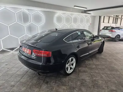 Audi A5 Sportback 2011 - 17500 EUR, 123569 km - AUTO.MOTO.pt - 123569km - foto 12 de 29