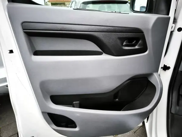 Peugeot Expert 1.5 BlueHdi L2H1 Pro Standard 2020 - 17950 EUR, 105997 km - AUTO.MOTO.pt - 105997km - foto 34 de 46