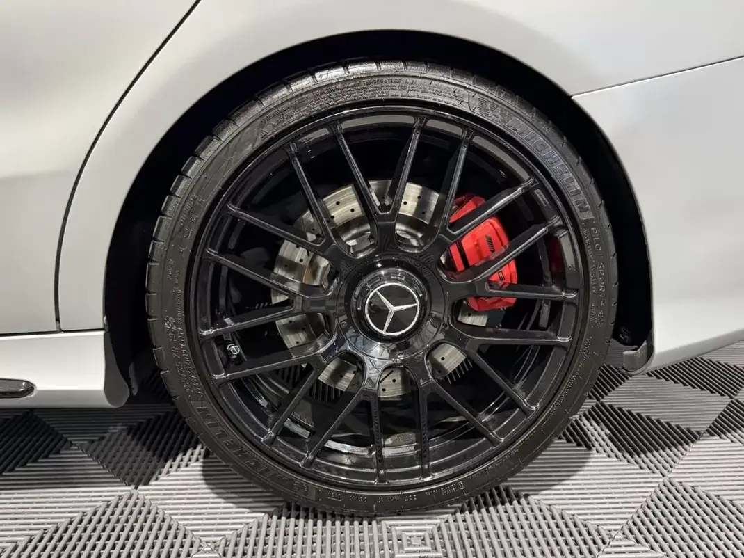Mercedes-Benz CLA 45 AMG 2018 - 36900 EUR, 127350 km - 127350km - foto 2 de 32