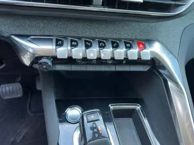 Peugeot 5008 2021 - 25900 EUR, 124114 km - AUTO.MOTO.pt - 124114km - foto 21 de 30