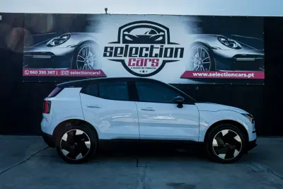 Volvo EX 30 2024 - 31900 EUR, 28000 km - AUTO.MOTO.pt - 28000km - foto 3 de 26