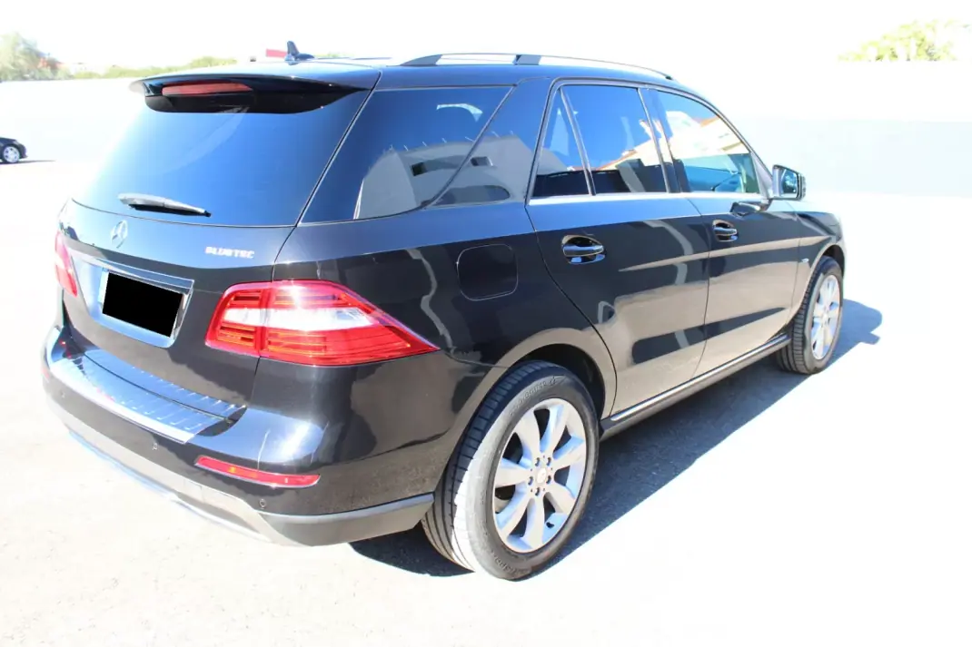 Mercedes-Benz ML 350 2012 - 22500 EUR, 212000 km - 212000km - foto 6 de 28