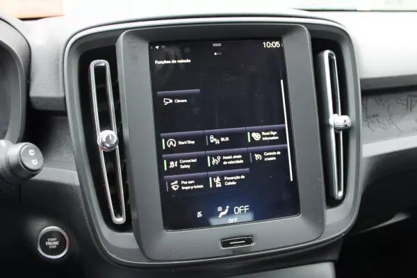 Volvo XC 40 2019 - 18900 EUR, 212000 km - AUTO.MOTO.pt - 212000km - foto 27 de 30