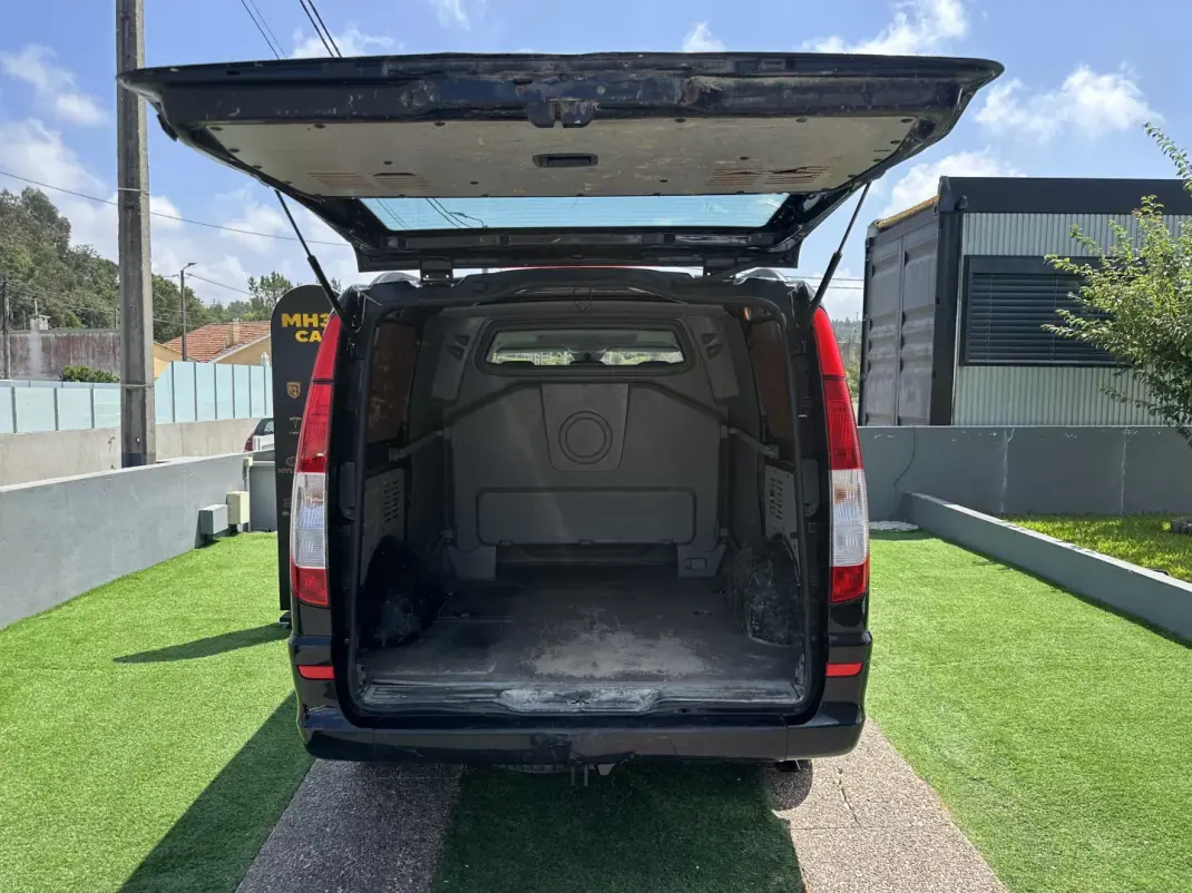 Mercedes-Benz Vito 2011 - 14900 EUR, 220000 km - 220000km - foto 8 de 20