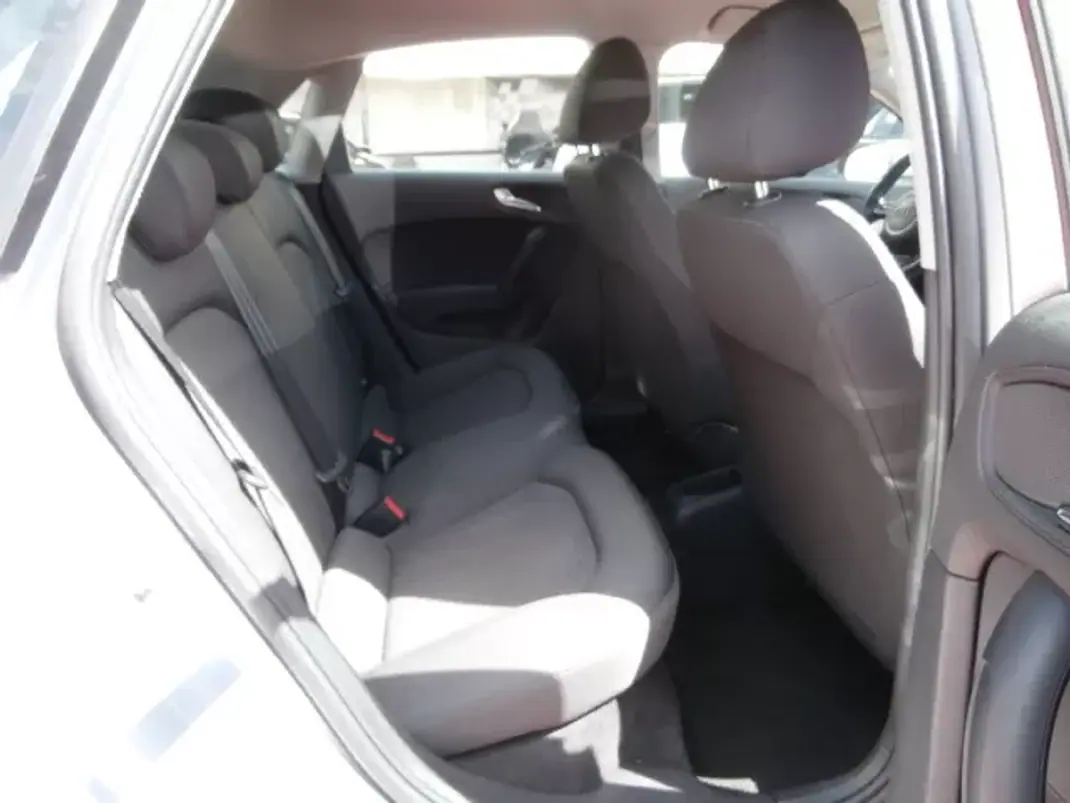 Audi A1 2016 - 12500 EUR, 191278 km - AUTO.MOTO.pt - 191278km - foto 25 de 31