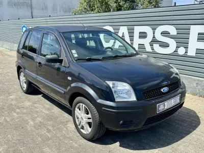 Ford Fusion 2004 - 3950 EUR, 135000 km - AUTO.MOTO.pt - 135000km - foto 4 de 20