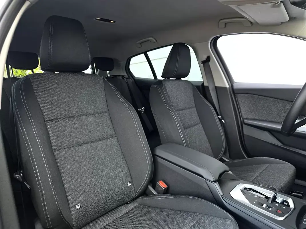 BMW 116 2025 - 30500 EUR, 14400 km - AUTO.MOTO.pt - 14400km - foto 32 de 39