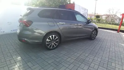 Fiat Tipo Station Wagon 2020 - 14350 EUR, 60939 km - AUTO.MOTO.pt - 60939km - foto 21 de 34