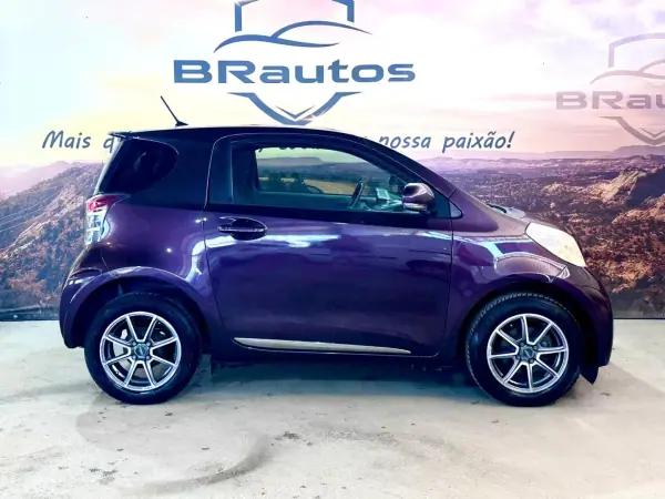 Toyota iQ 2009 - 9500 EUR, 123953 km - AUTO.MOTO.pt - 123953km - foto 5 de 20