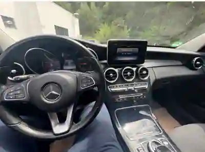 Mercedes-Benz C 220 2016 - 13250 EUR, 303000 km - AUTO.MOTO.pt - 303000km - foto 4 de 6