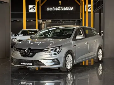 Renault Mégane Sport Tourer 2023 — foto 3 de 23