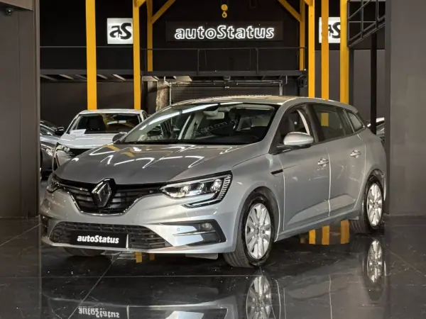 Renault Mégane Sport Tourer 2023 — foto 3 de 23