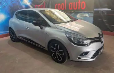 Renault Clio 2019 - 11750 EUR, 106000 km - AUTO.MOTO.pt - 106000km - foto 8 de 45