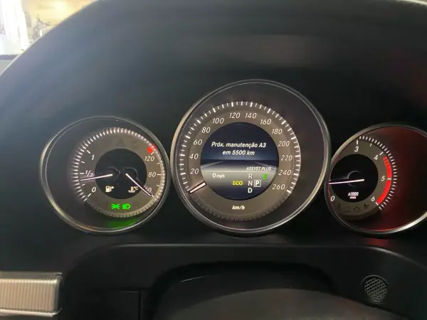 Mercedes-Benz E 250 2016 - 15950 EUR, 453700 km - AUTO.MOTO.pt - 453700km - foto 11 de 20
