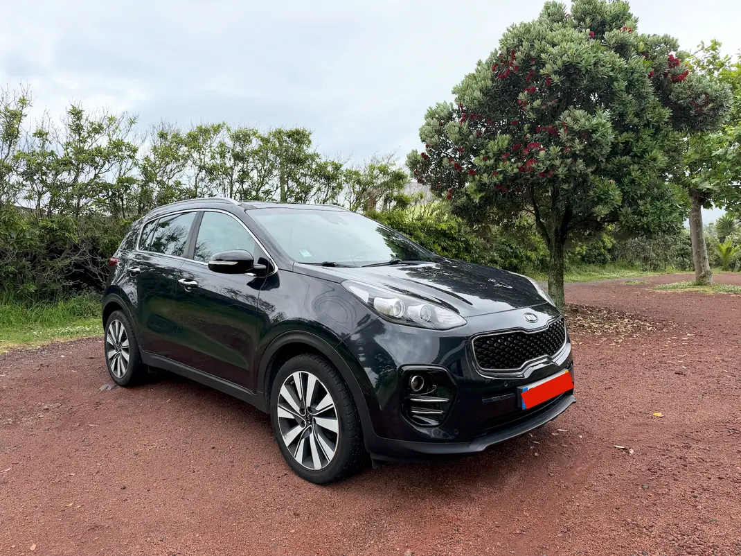 Kia Sportage 2016 - 14500 EUR, 113500 km - AUTO.MOTO.pt - 113500km - foto 1 de 12
