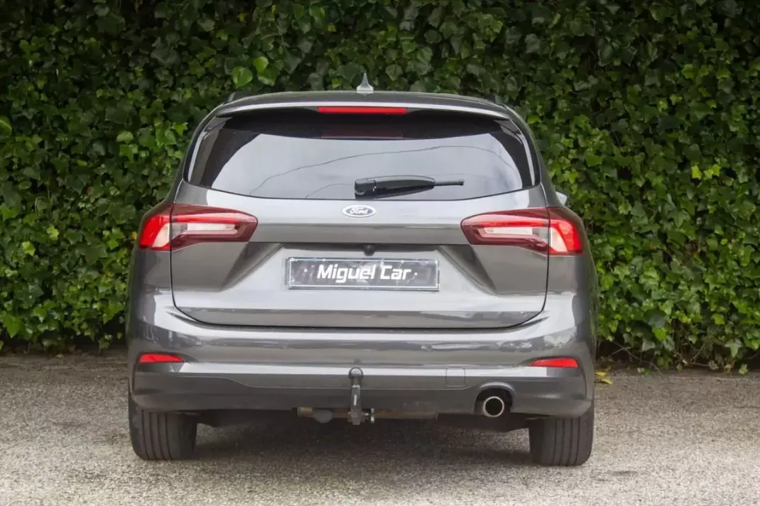 Ford Focus 2022 - 18900 EUR, 130500 km - AUTO.MOTO.pt - 130500km - foto 9 de 18