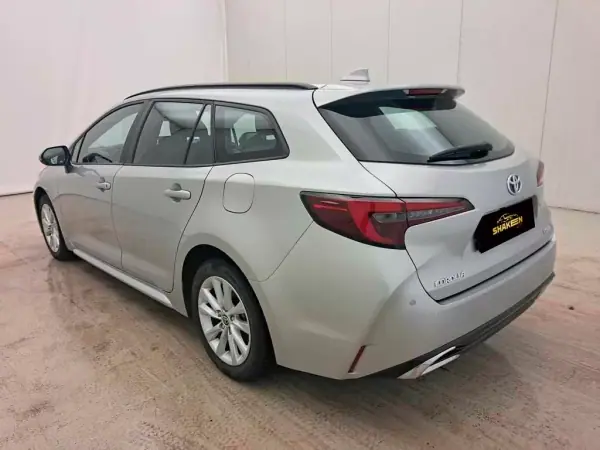 Toyota Corolla Touring Sports 2023 - 26750 EUR, 28050 km - AUTO.MOTO.pt - 28050km - foto 5 de 10