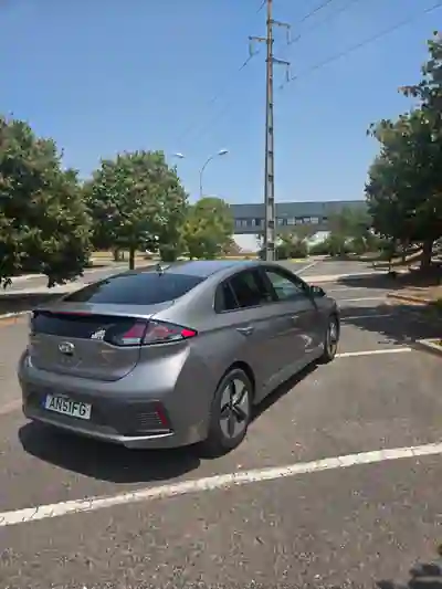Hyundai Ioniq 2021 - 18999 EUR, 47500 km - AUTO.MOTO.pt - 47500km - foto 5 de 12