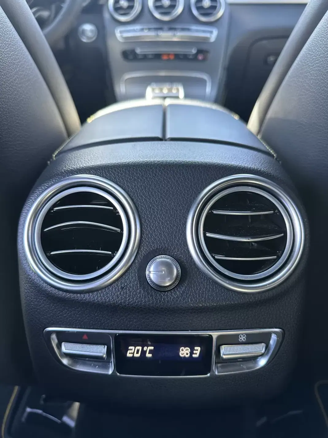 Mercedes-Benz GLC 63 AMG 2018 - 75000 EUR, 100000 km - 100000km - foto 81 de 93