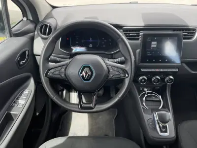 Renault Zoe 2020 - 14990 EUR, 69000 km - AUTO.MOTO.pt - 69000km - foto 11 de 23