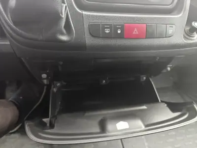 Citroën JUMPER 2.0 Blue Hdi L 2 H 2 2020 - 21490 EUR, 89300 km - AUTO.MOTO.pt - 89300km - foto 25 de 31