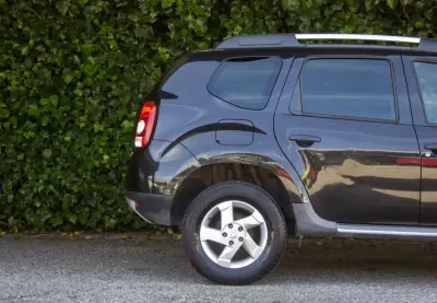 Dacia Duster 2011 - 10750 EUR, 149000 km - AUTO.MOTO.pt - 149000km - foto 4 de 15