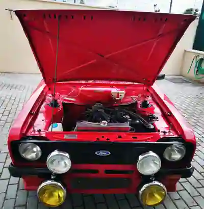 Ford Escort 1976 - 27900 EUR, 125000 km - AUTO.MOTO.pt - 125000km - foto 2 de 15