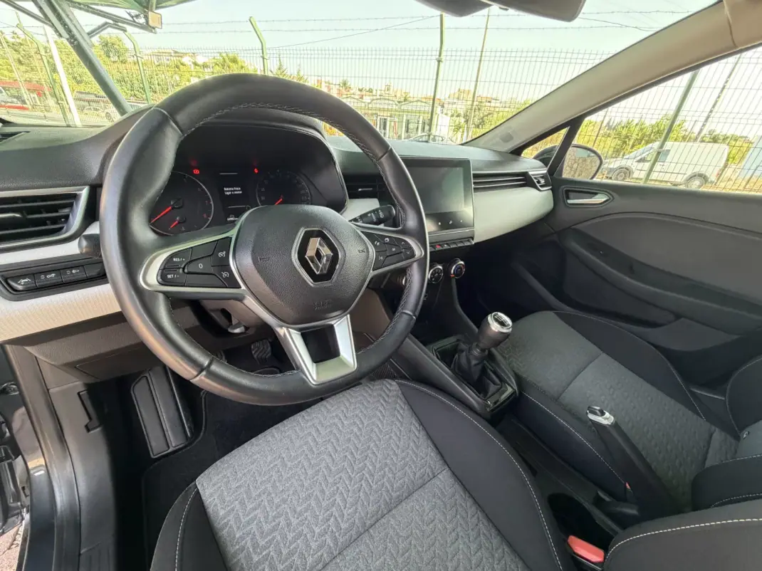 Renault Clio 2022 - 15800 EUR, 44983 km - 44983km - foto 7 de 17