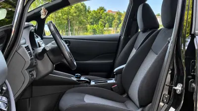 Nissan Leaf 2019 - 8990 EUR, 188000 km - 188000km - foto 18 de 20