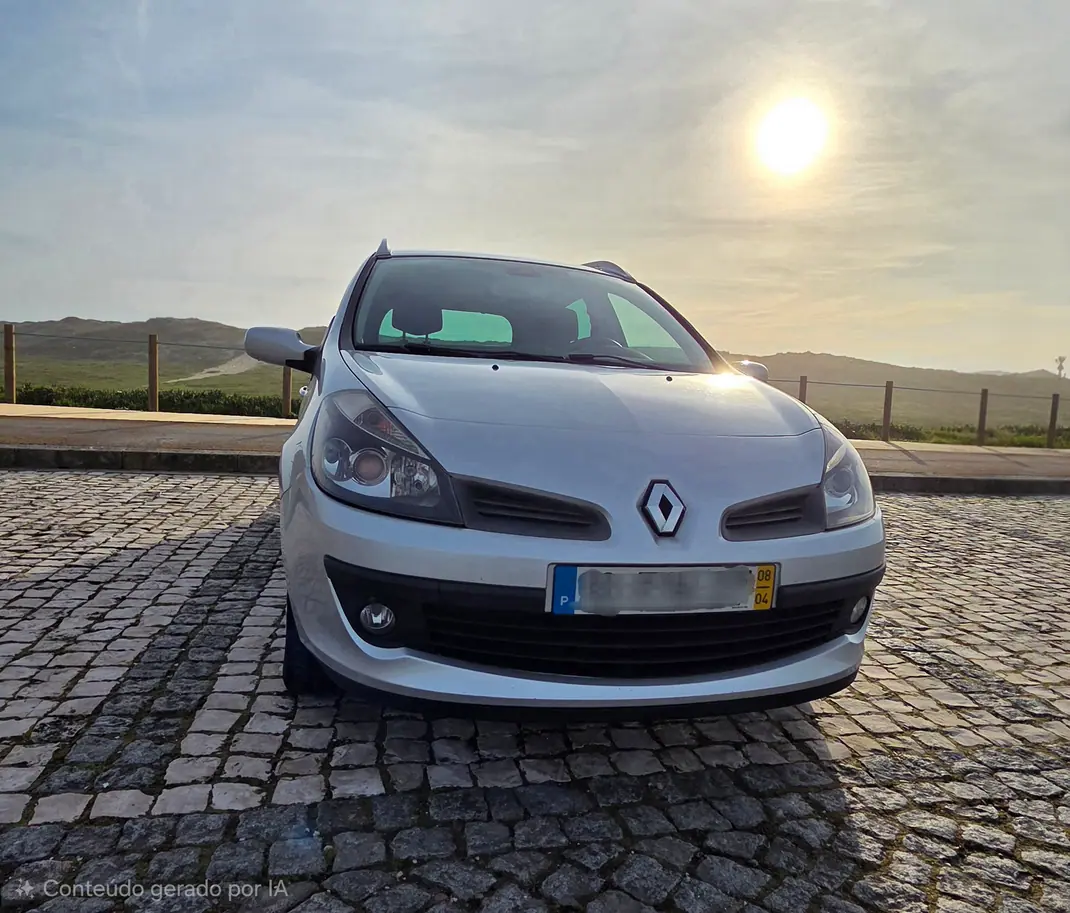 Renault Clio 2008 - 3990 EUR, 199500 km - AUTO.MOTO.pt - 199500km - foto 1 de 19