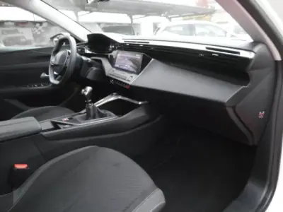 Peugeot 308 2022 - 22000 EUR, 118452 km - AUTO.MOTO.pt - 118452km - foto 27 de 31