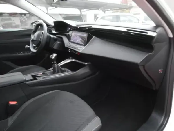 Peugeot 308 2022 - 22000 EUR, 118452 km - AUTO.MOTO.pt - 118452km - foto 27 de 31