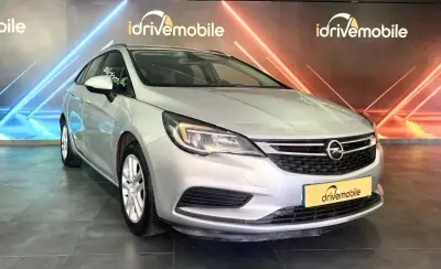 Opel Astra Sports Tourer 2018 - 8900 EUR, 209352 km - AUTO.MOTO.pt - 209352km - foto 6 de 22