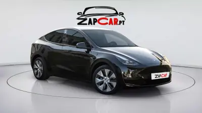 Tesla Model Y 2023 - 29800km