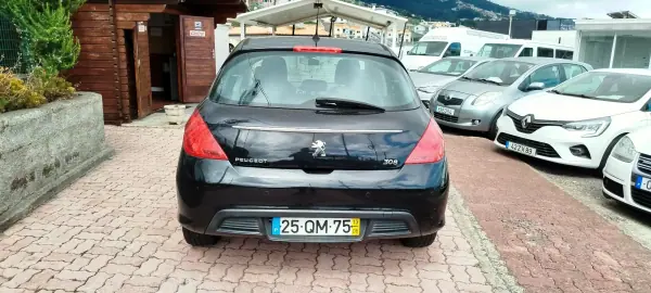 Peugeot 308 2013 - 9950 EUR, 168407 km - AUTO.MOTO.pt - 168407km - foto 5 de 10
