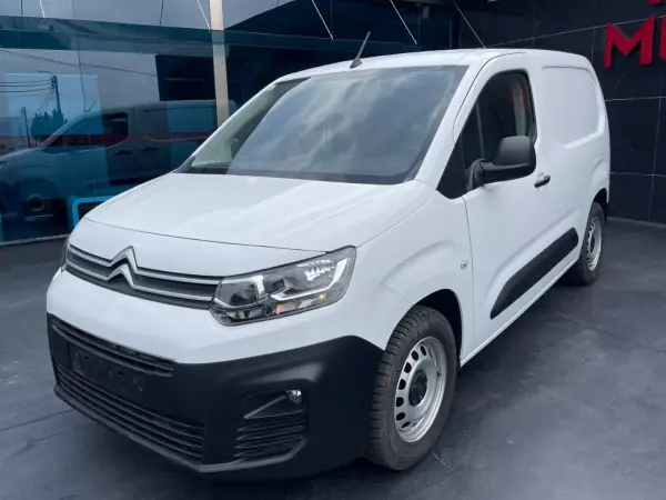 Citroën BERLINGO VAN XL 1.5 BLUE HDI 3 LUGARES 2019 - 12300 EUR, 111000 km - AUTO.MOTO.pt - 111000km - foto 5 de 10