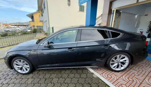 Audi A5 Sportback 2020 - 28950 EUR, 127000 km - AUTO.MOTO.pt - 127000km - foto 6 de 32