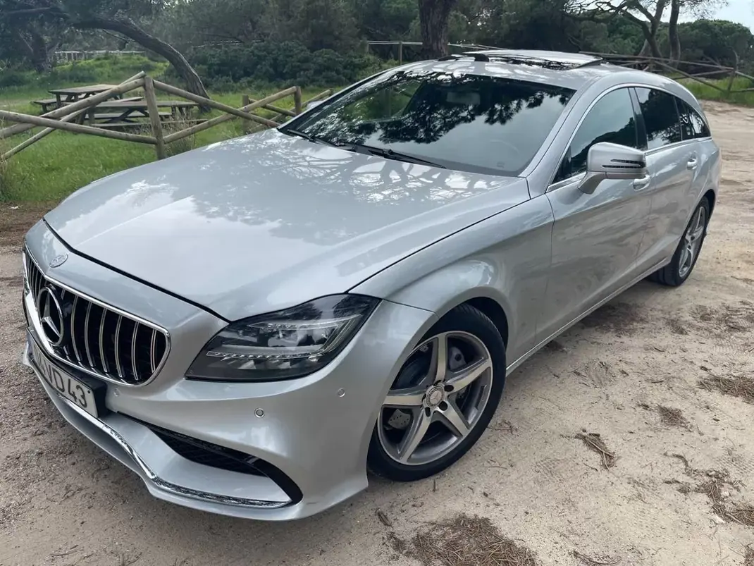 Mercedes-Benz CLS 350 2013 - 22990 EUR, 218000 km - AUTO.MOTO.pt - 218000km - foto 5 de 19