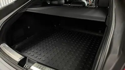 Mercedes-Benz GLE 63 AMG 2015 - 99990 EUR, 149475 km - AUTO.MOTO.pt - 149475km - foto 19 de 42