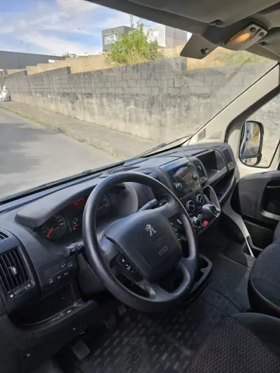 Peugeot BOXER 2.0 BlueHDi 435 L4H2 Premium 2020 - 20350 EUR, 126369 km - AUTO.MOTO.pt - 126369km - foto 38 de 40
