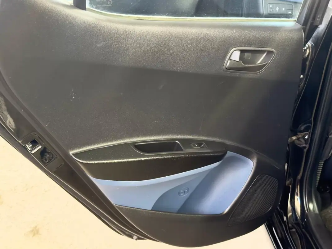 Hyundai i10 2014 - 6900 EUR, 171710 km - 171710km - foto 11 de 20
