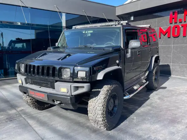 Hummer H2 2010 - 60000 EUR, 143000 km - AUTO.MOTO.pt - 143000km - foto 4 de 17