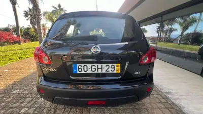 Nissan Qashqai 2008 - 5900 EUR, 305000 km - AUTO.MOTO.pt - 305000km - foto 3 de 11