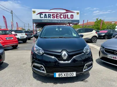 Renault Captur 2013 - 13950 EUR, 161056 km - AUTO.MOTO.pt - 161056km - foto 2 de 30